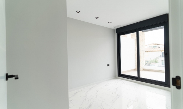 Nueva propiedad en venta - Villa en venta - Orihuela Costa - Punta Prima