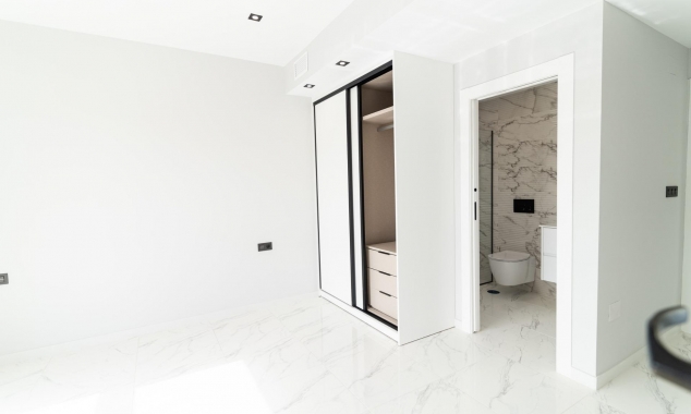 Nueva propiedad en venta - Villa en venta - Orihuela Costa - Punta Prima