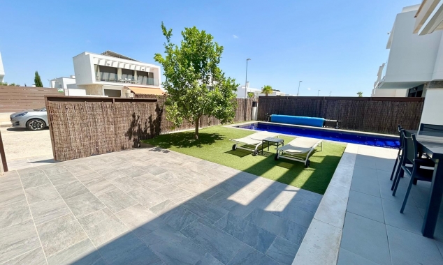 Property for sale - Villa for sale - Orihuela - Vistabella Golf