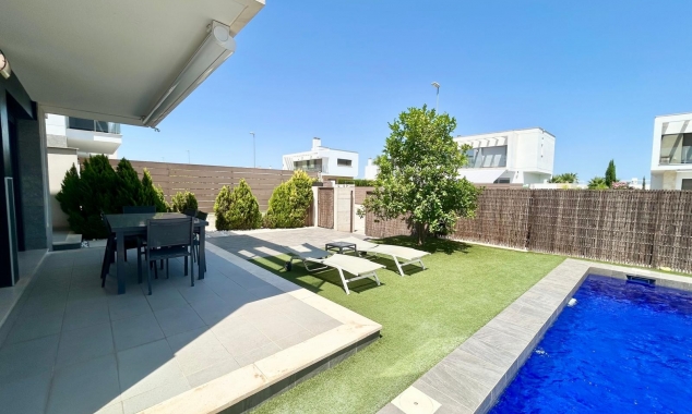 Property for sale - Villa for sale - Orihuela - Vistabella Golf