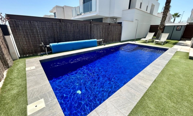 Property for sale - Villa for sale - Orihuela - Vistabella Golf