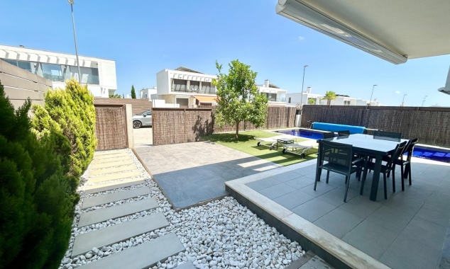 Property for sale - Villa for sale - Orihuela - Vistabella Golf