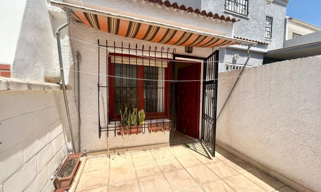 Property for sale - Bungalow for sale - Torrevieja - El Limonar