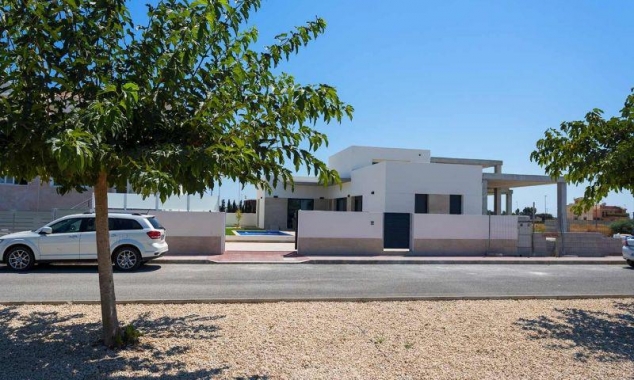 Nueva propiedad en venta - Villa en venta - Daya Nueva