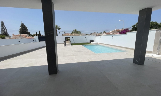 Nieuw onroerend goed te koop - Villa te koop - Ciudad Quesada