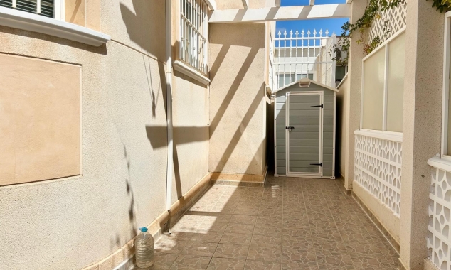 Eigendom verkocht - Rijtjeshuis te koop - Torrevieja - Aguas Nuevas