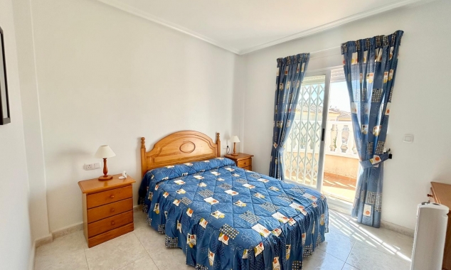 Eigendom verkocht - Rijtjeshuis te koop - Torrevieja - Aguas Nuevas