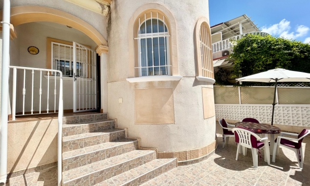 Eigendom verkocht - Rijtjeshuis te koop - Torrevieja - Aguas Nuevas