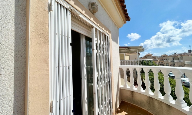 Eigendom verkocht - Rijtjeshuis te koop - Torrevieja - Aguas Nuevas