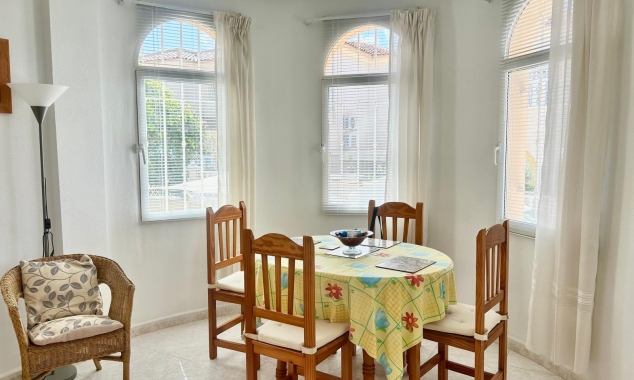 Eigendom verkocht - Rijtjeshuis te koop - Torrevieja - Aguas Nuevas