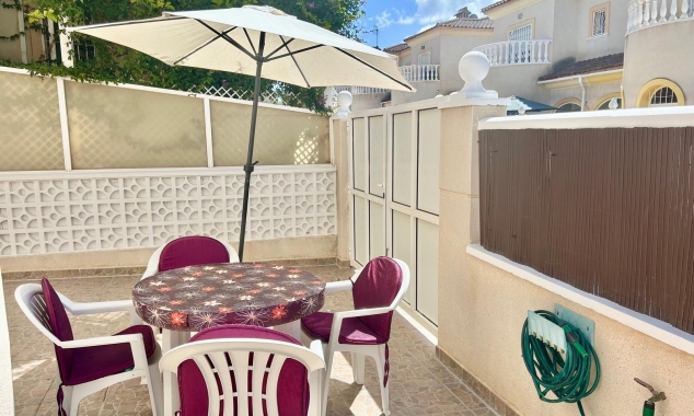 Eigendom verkocht - Rijtjeshuis te koop - Torrevieja - Aguas Nuevas