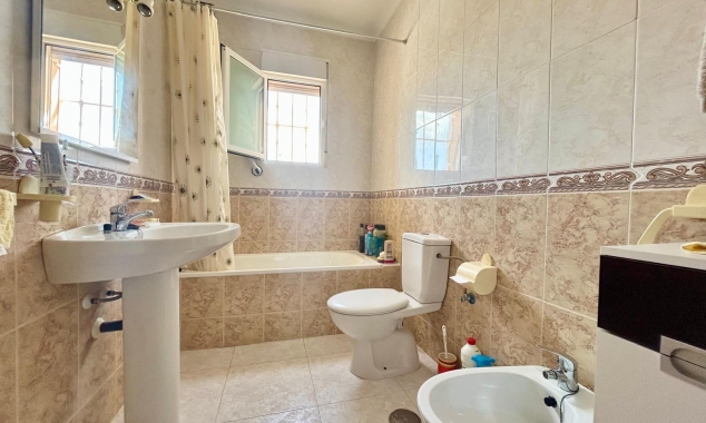 Eigendom verkocht - Rijtjeshuis te koop - Torrevieja - Aguas Nuevas