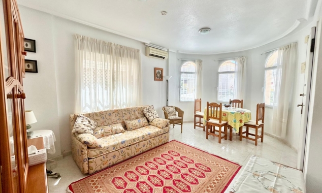 Eigendom verkocht - Rijtjeshuis te koop - Torrevieja - Aguas Nuevas