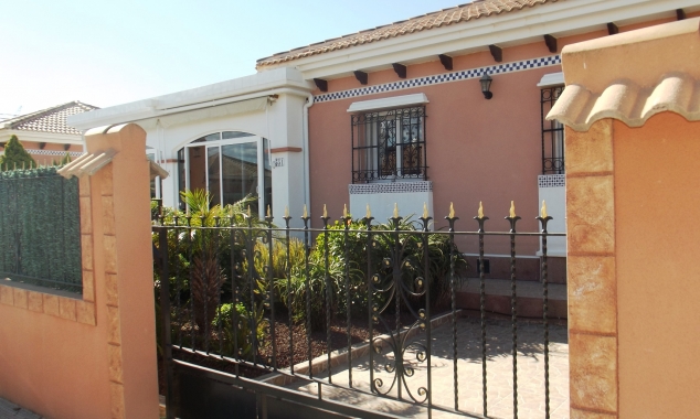 Propriété vendue - Villa for sale - Los Montesinos - La Herrada