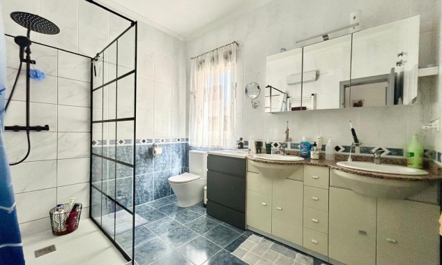 Propriété à vendre - Villa à vendre - Torrevieja - La Siesta