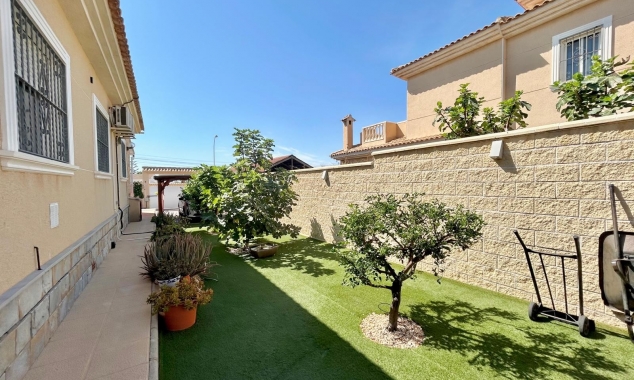 Propriété à vendre - Villa à vendre - Torrevieja - La Siesta