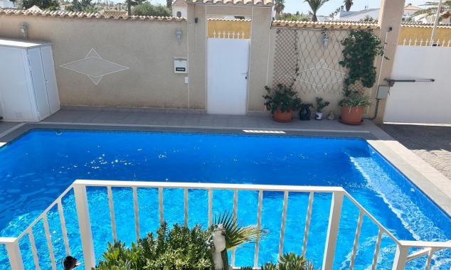 Propriété à vendre - Villa à vendre - Torrevieja - La Siesta