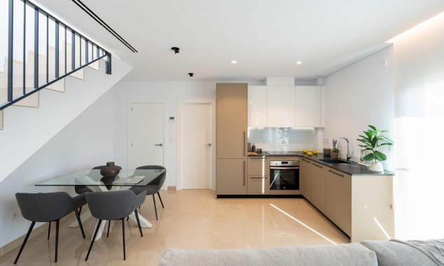New Property for sale - Townhouse for sale - Gran Alacant - Gran Alacant central