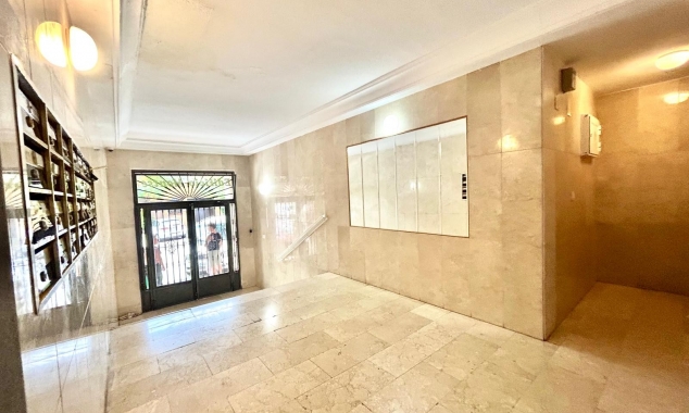 Property for sale - Penthouse - Torrevieja - Torrevieja Town Centre