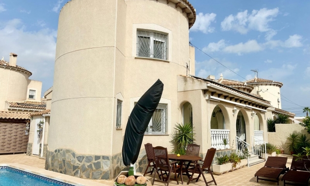 Property for sale - Villa for sale - Torrevieja - San Luis