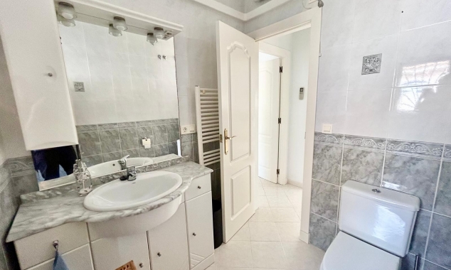 Property for sale - Villa for sale - Torrevieja - San Luis