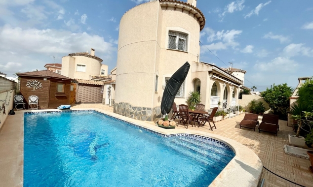 Property for sale - Villa for sale - Torrevieja - San Luis