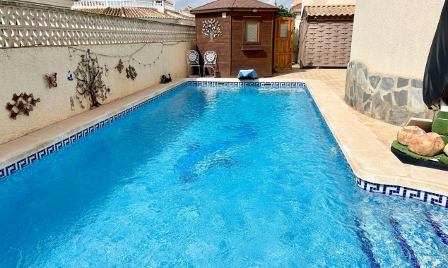 Property for sale - Villa for sale - Torrevieja - San Luis