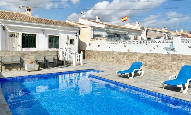 Property for sale - Villa for sale - Torrevieja - La Siesta