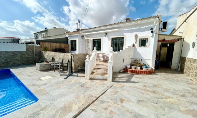 Property for sale - Villa for sale - Torrevieja - La Siesta