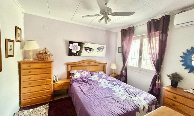 Property for sale - Villa for sale - Torrevieja - La Siesta