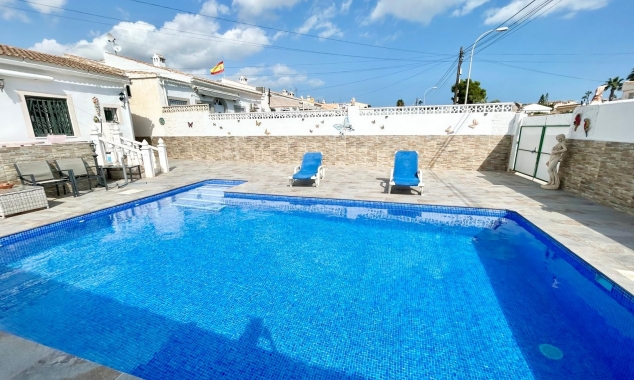 Property for sale - Villa for sale - Torrevieja - La Siesta