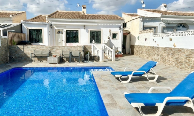 Property for sale - Villa for sale - Torrevieja - La Siesta