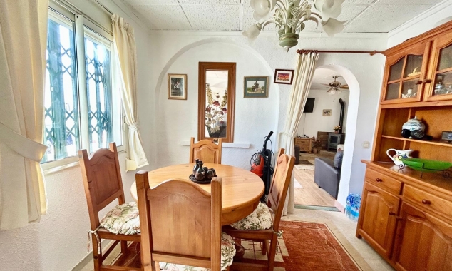 Property for sale - Villa for sale - Torrevieja - La Siesta