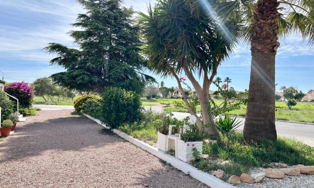 Property for sale - Bungalow for sale - Torrevieja - La Siesta