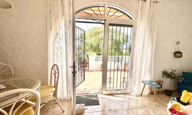 Property for sale - Bungalow for sale - Torrevieja - La Siesta