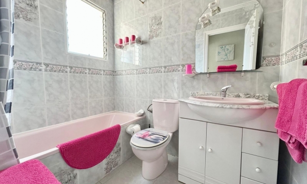 Propriété vendue - Maison de ville à vendre - Torrevieja - La Siesta