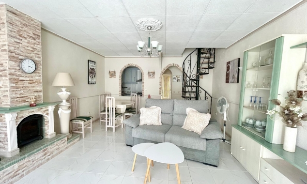 Propriété vendue - Maison de ville à vendre - Torrevieja - La Siesta