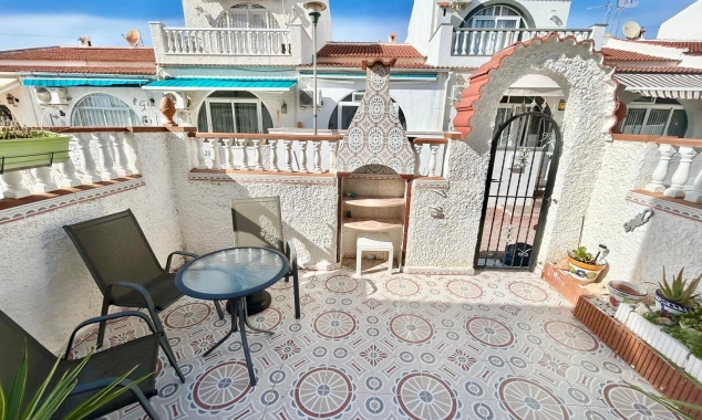 Propriété vendue - Maison de ville à vendre - Torrevieja - La Siesta