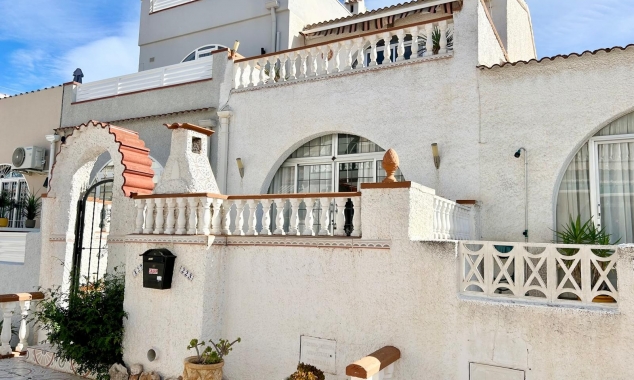 Propriété vendue - Maison de ville à vendre - Torrevieja - La Siesta