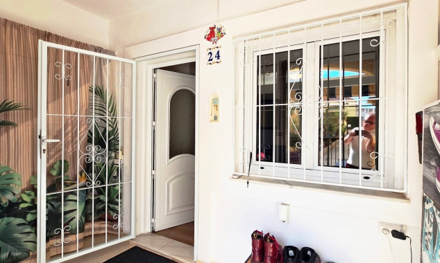 Te koop aangeboden onroerend goed - Rijtjeshuis te koop - Torrevieja - El Chaparral