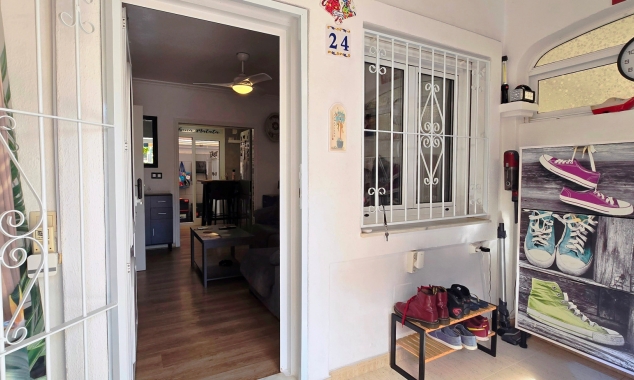 Te koop aangeboden onroerend goed - Rijtjeshuis te koop - Torrevieja - El Chaparral