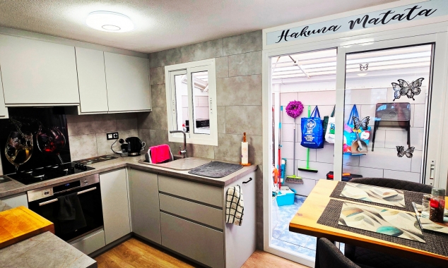 Te koop aangeboden onroerend goed - Rijtjeshuis te koop - Torrevieja - El Chaparral