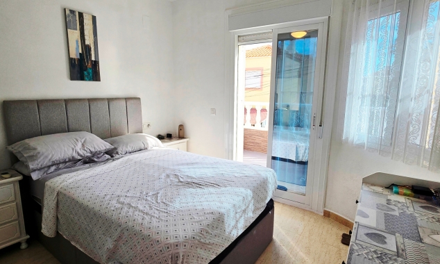 Te koop aangeboden onroerend goed - Rijtjeshuis te koop - Torrevieja - El Chaparral