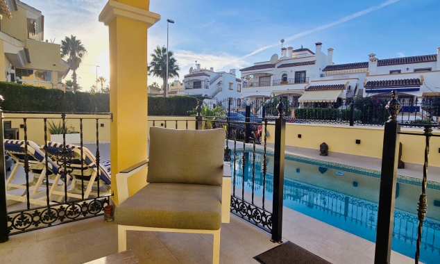 Property for sale - Villa for sale - Orihuela Costa - Los Dolses