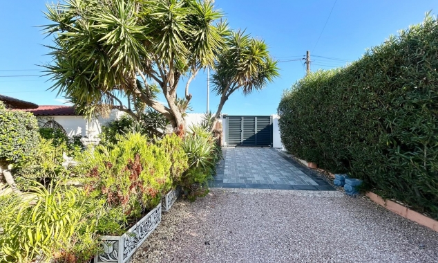 Property for sale - Villa for sale - Torrevieja - San Luis