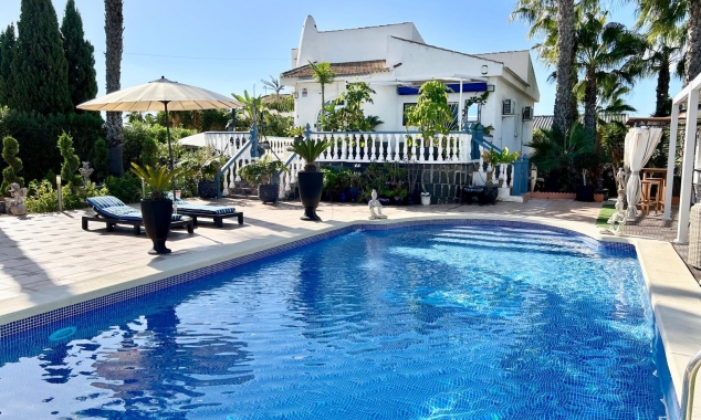 Property for sale - Villa for sale - Torrevieja - San Luis