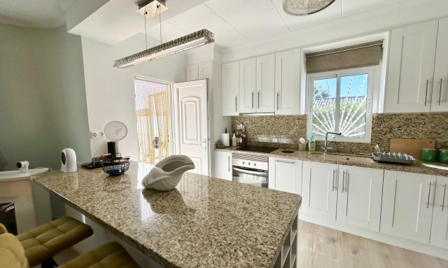 Property for sale - Villa for sale - Torrevieja - San Luis