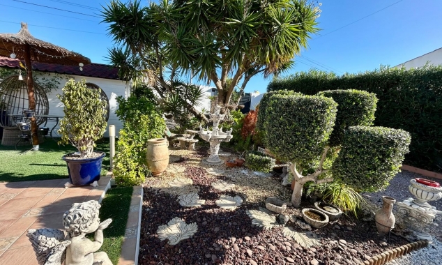 Property for sale - Villa for sale - Torrevieja - San Luis