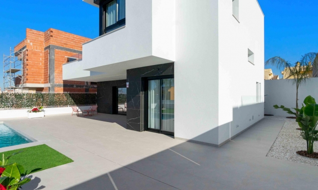 Nueva propiedad en venta - Villa en venta - Ciudad Quesada - Benimar