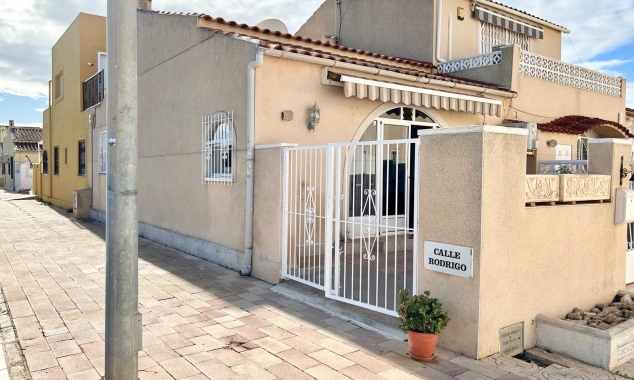 Property for sale - Bungalow for sale - Torrevieja - La Siesta